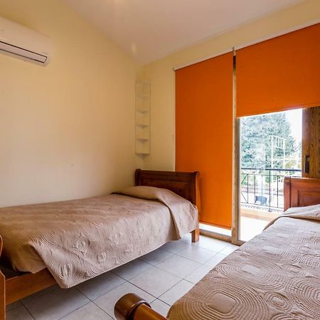 Villa Rina Paphos Eksteriør billede