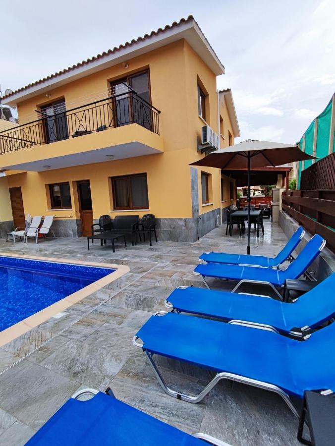 Villa Rina Paphos Eksteriør billede