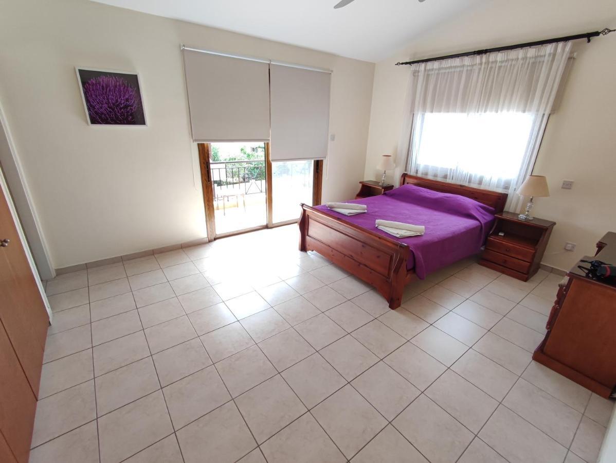 Villa Rina Paphos Eksteriør billede