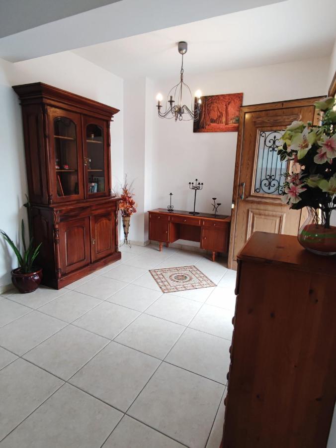 Villa Rina Paphos Eksteriør billede