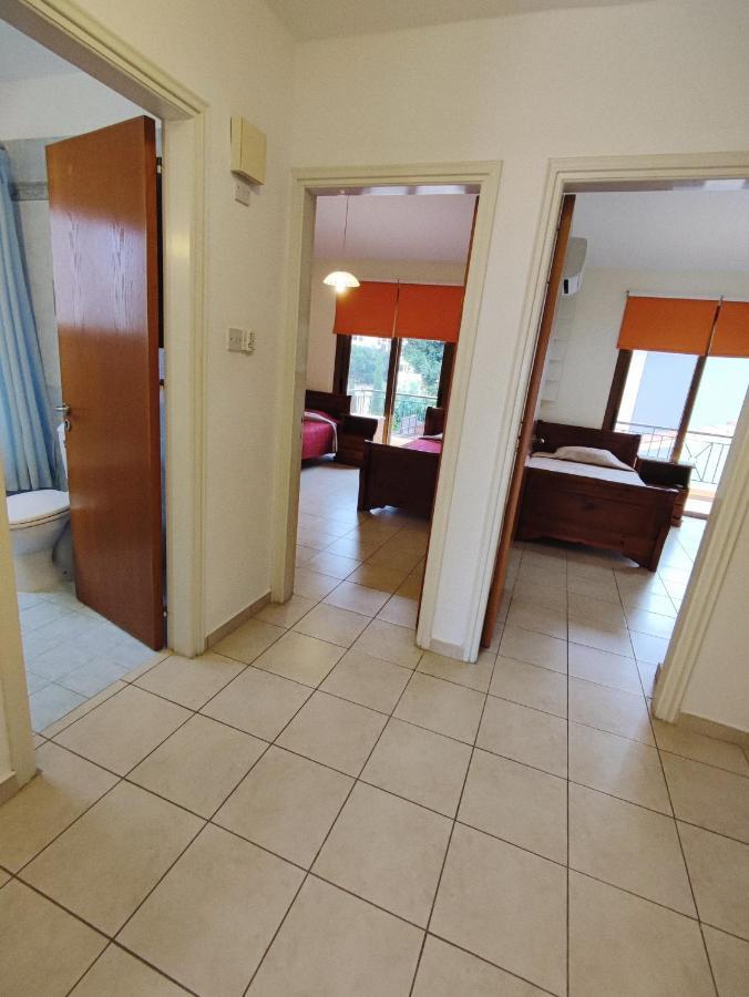 Villa Rina Paphos Eksteriør billede