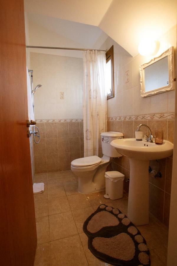 Villa Rina Paphos Eksteriør billede